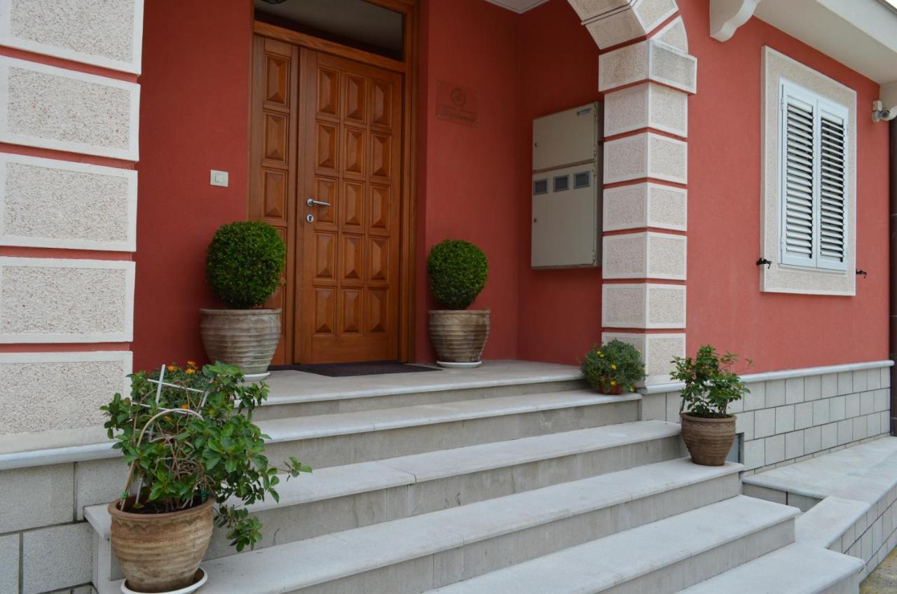 Apartments Bogdanovic Котор Екстериор снимка